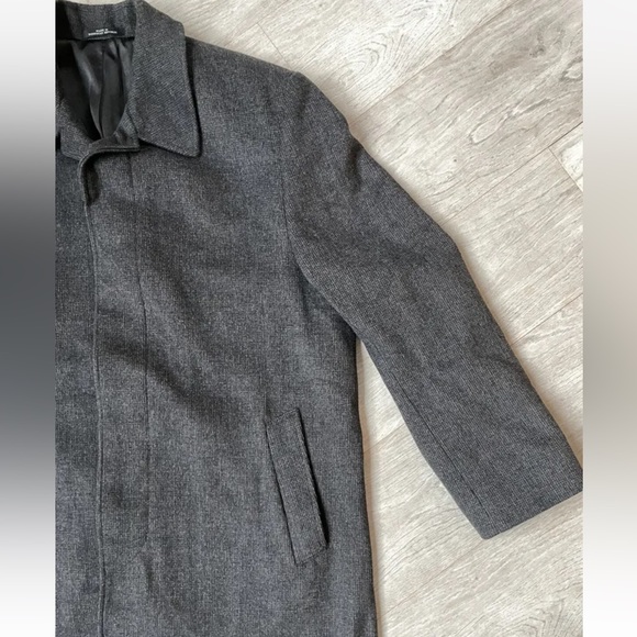 London Fog Signature Wool Overcoat Jacket! Sz 44R! MSRP: $250! - Picture 3 of 13